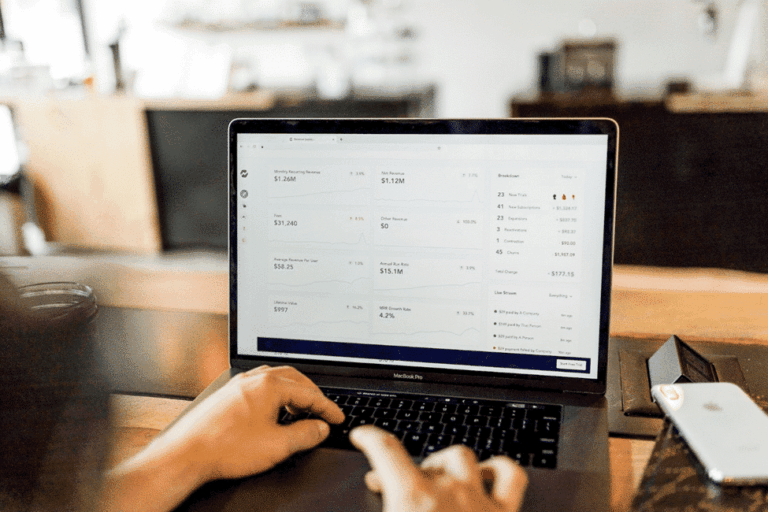 SEO vs PPC: Compreender as diferenças e tomar a decisão certa para o teu negócio - UniK SEO